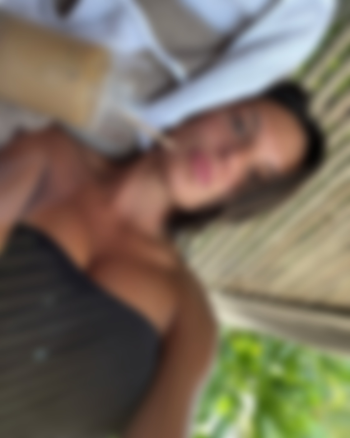 Топовая эскорт модель Дубая Карина Benzemaa - профессиональные фотосессии для имиджа